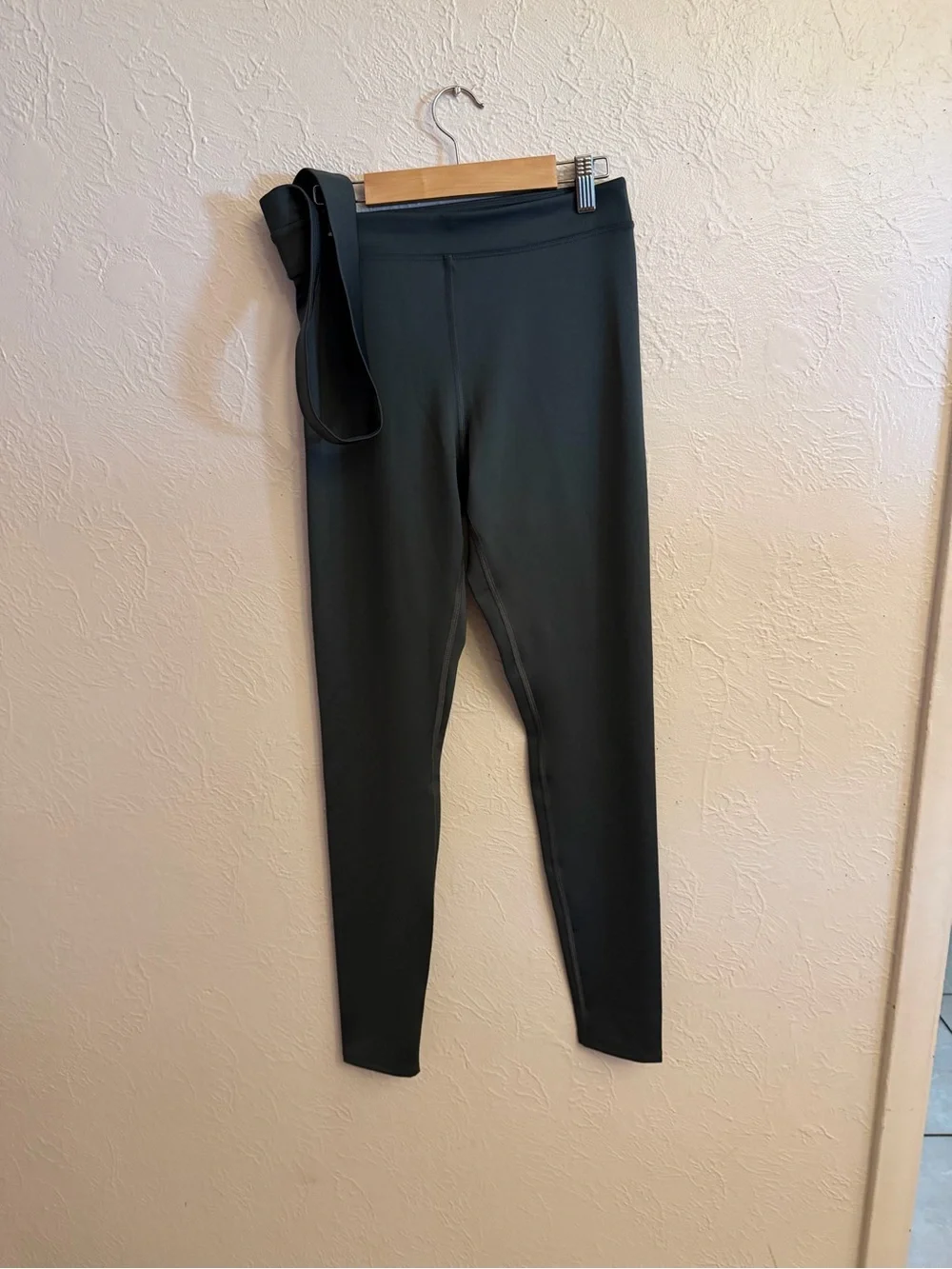 ALO Yoga High-Rise Leggings